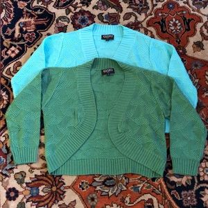 **Bundle** Two Shrugs Green & Blue Sz M